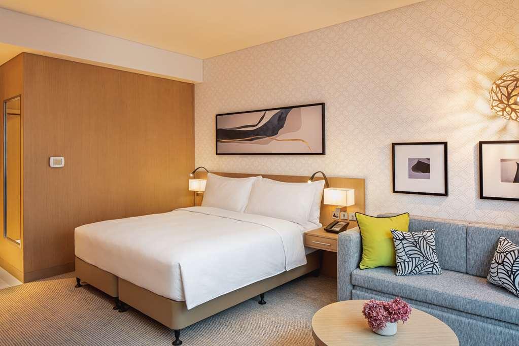 Doubletree By Hilton Fujairah City Pokoj fotografie A room at the hotel
