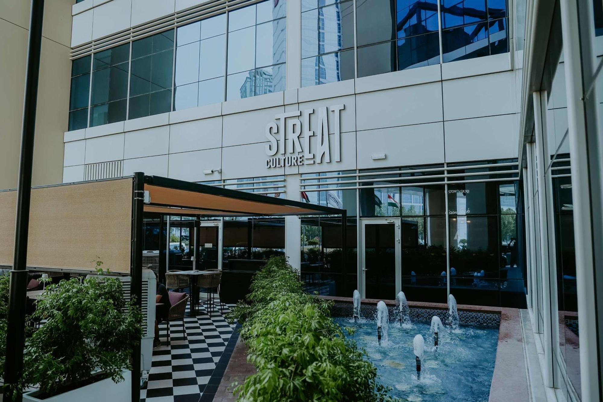 Doubletree By Hilton Fujairah City Exteriér fotografie SRH University of Applied Sciences