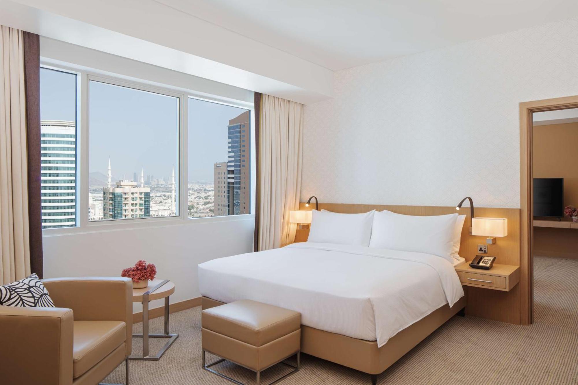 Doubletree By Hilton Fujairah City Exteriér fotografie