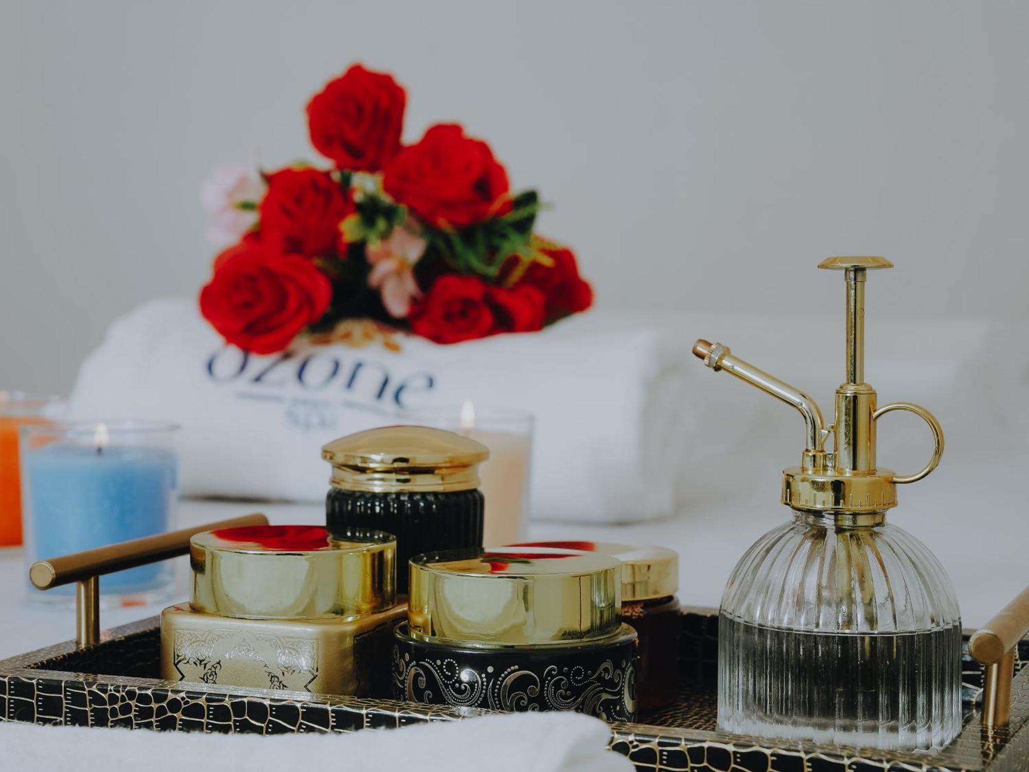Doubletree By Hilton Fujairah City Exteriér fotografie A set of skin care products